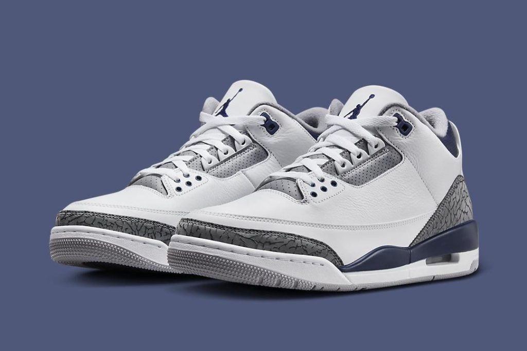 Air-Jordan-3-Midnight-Navy-CT8532-140-01.jpg - HQZ