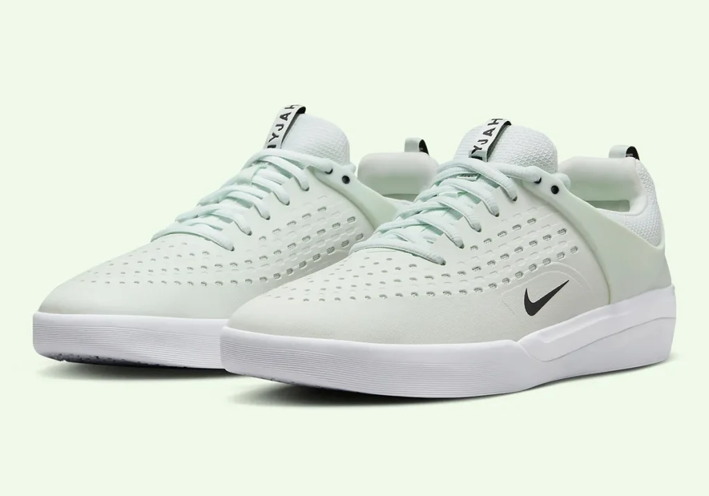Nike SB Nyjah 3 "Barely Green" - HQZ Nike SB Nyjah 3 "Barely Green"