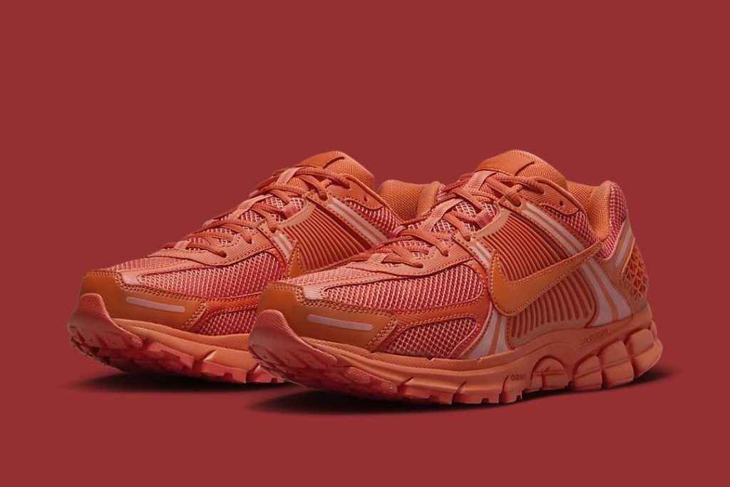 Nike-Zoom-Vomero-5-Cosmic-Clay-HF5493-800-01.jpg - HQZ