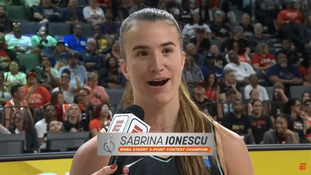 Sabrina Ionescu breaks ALL-TIME 3-Point Contest record for WNBA & NBA - HQZ Sabrina Ionescu breaks ALL-TIME 3-Point Contest record for WNBA & NBA