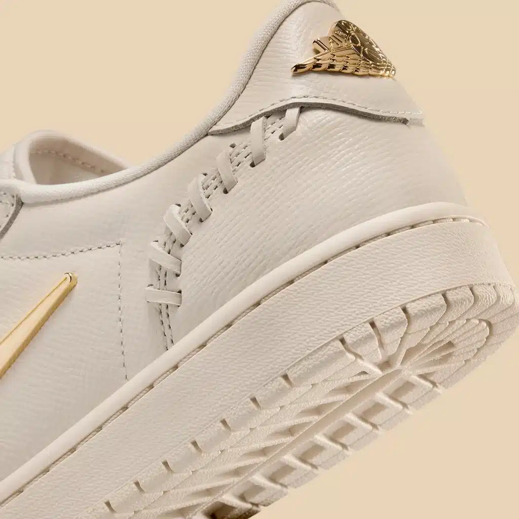 Air Jordan 1 Low MM "Light Brown" - HQZ Air Jordan 1 Low MM "Light Brown"