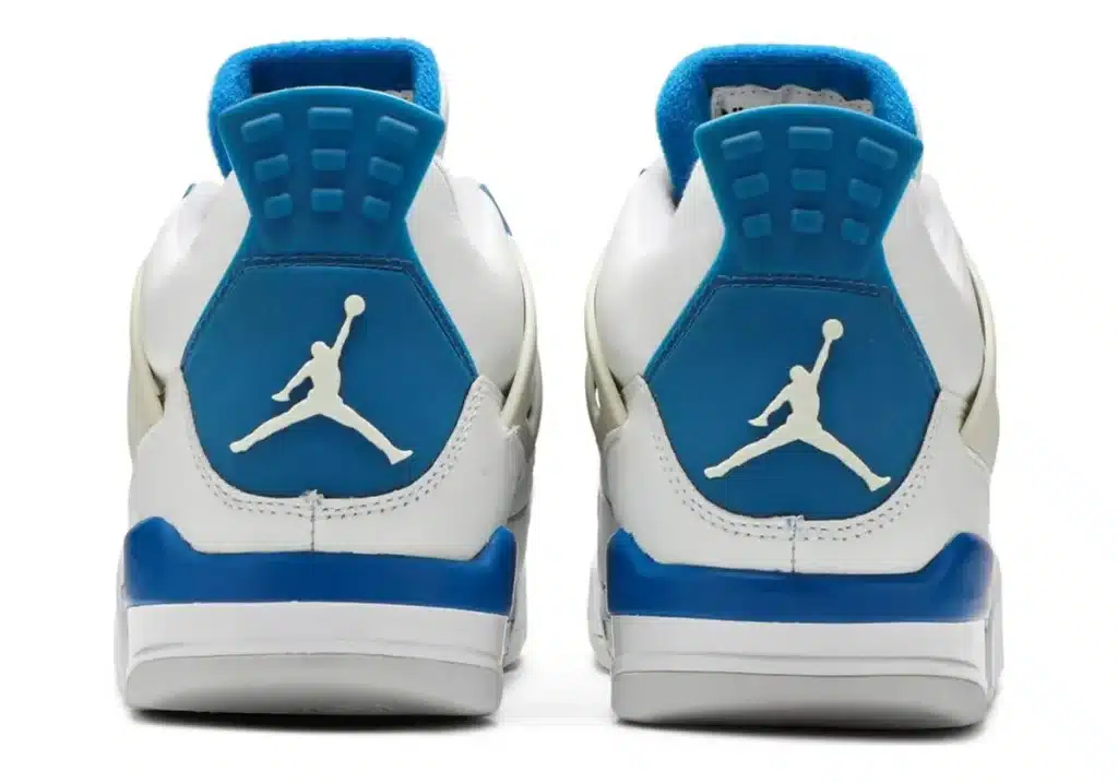 Air Jordan 4 "Military Blue" 2006 - HQZ Air Jordan 4 "Military Blue" 2006