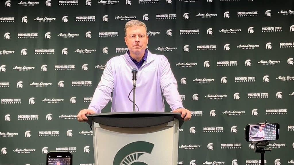 James Madison HC Mark Byington reacts to Dukes’ 79-76 win over Michigan State