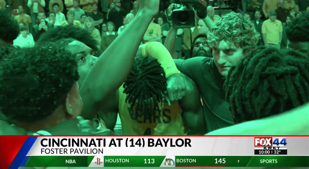 No. 14 Baylor holds off Cincinnati upset bid - HQZ No. 14 Baylor holds off Cincinnati upset bid