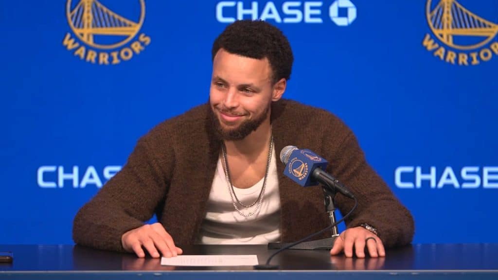 Stephen Curry Speaks Out on Fans Booing in the Last Two Games - HQZ Stephen Curry Speaks Out on Fans Booing in the Last Two Games