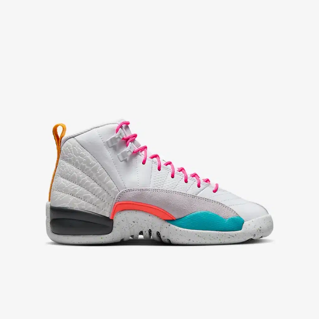 Air-Jordan-12-GS-WhiteVapor-Green-153265-130-04 - HQZ