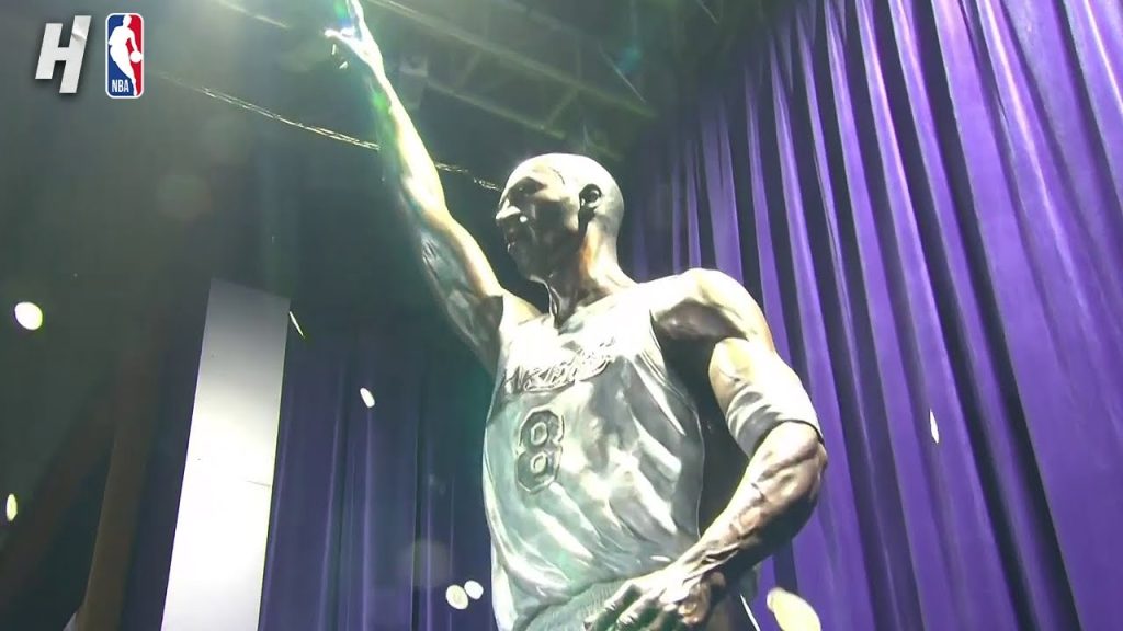 Kobe Bryant Statue Unveiled in Los Angeles - HQZ