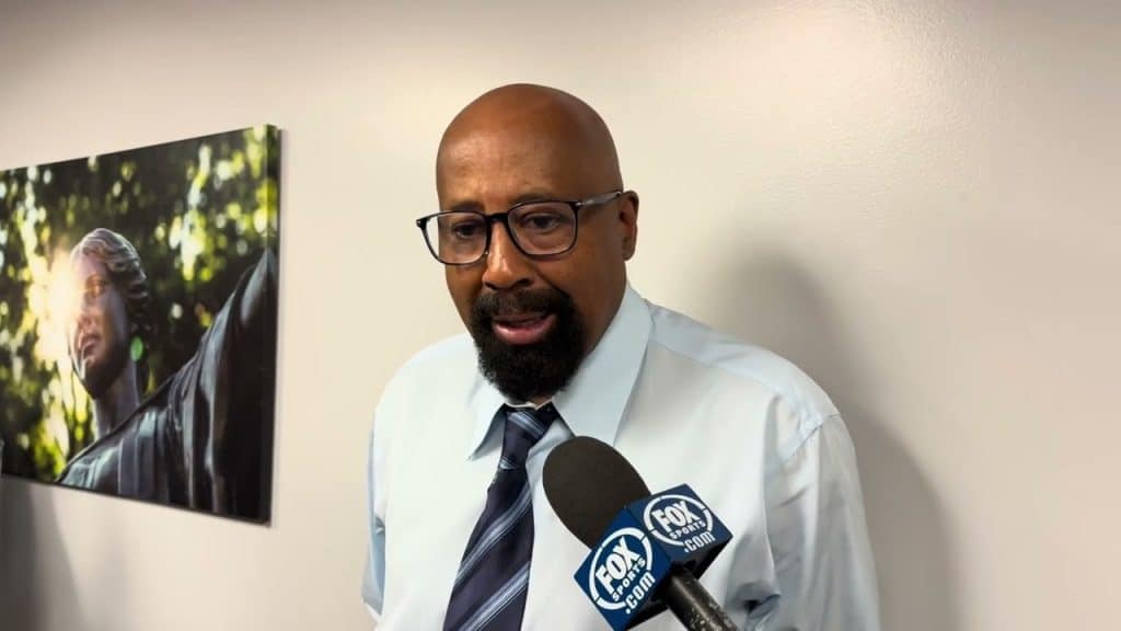 Mike Woodson addressed the media following Indiana's 70-62 loss to Illinois at the State Farm Center - HQZ Mike Woodson addressed the media following Indiana's 70-62 loss to Illinois at the State Farm Center