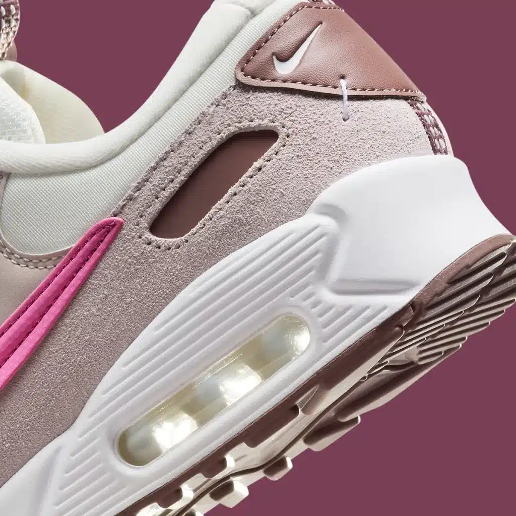 nike-air-max-90-futura-platinum-violet-smokey-mauve-playful-pink-fz3619-019-2_e35712 - HQZ
