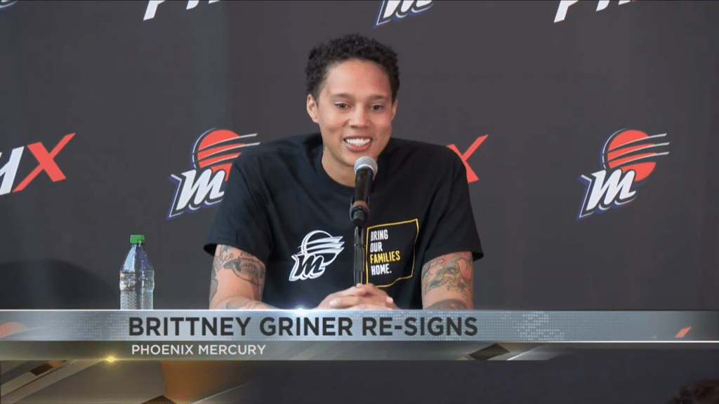 Brittney Griner re-signs with Phoenix Mercury