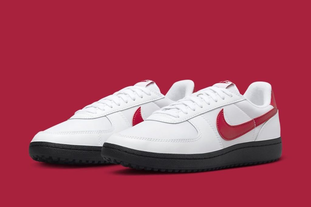 Nike-Field-General-82-FQ8762-100-01.jpg - HQZ