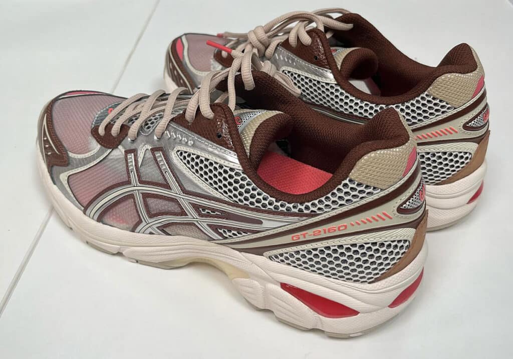 above-the-clouds-asics-gt-2160-2024-release-datejpg.jpg - HQZ