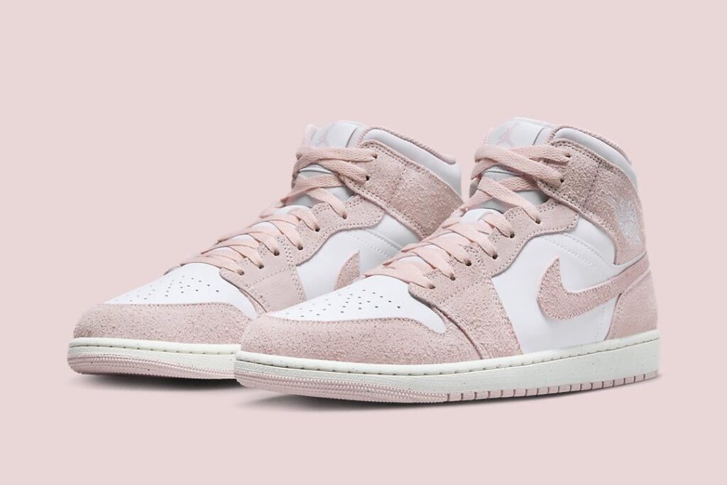 Air-Jordan-1-Mid-WhiteSoft-Pink-FN5215-161-01.jpg - HQZ