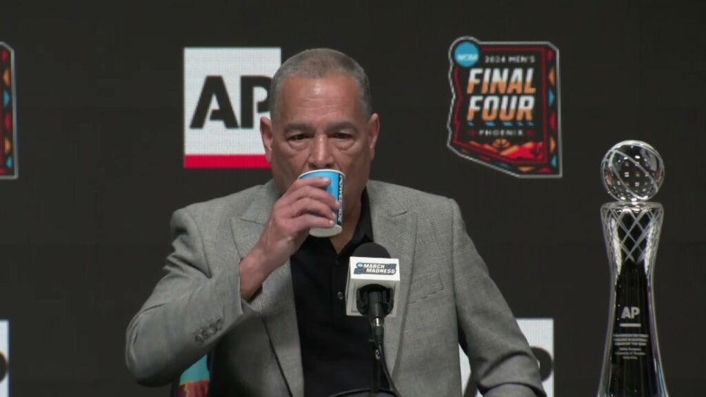 Associated Press Coach of the Year: Kelvin Sampson Press Conference