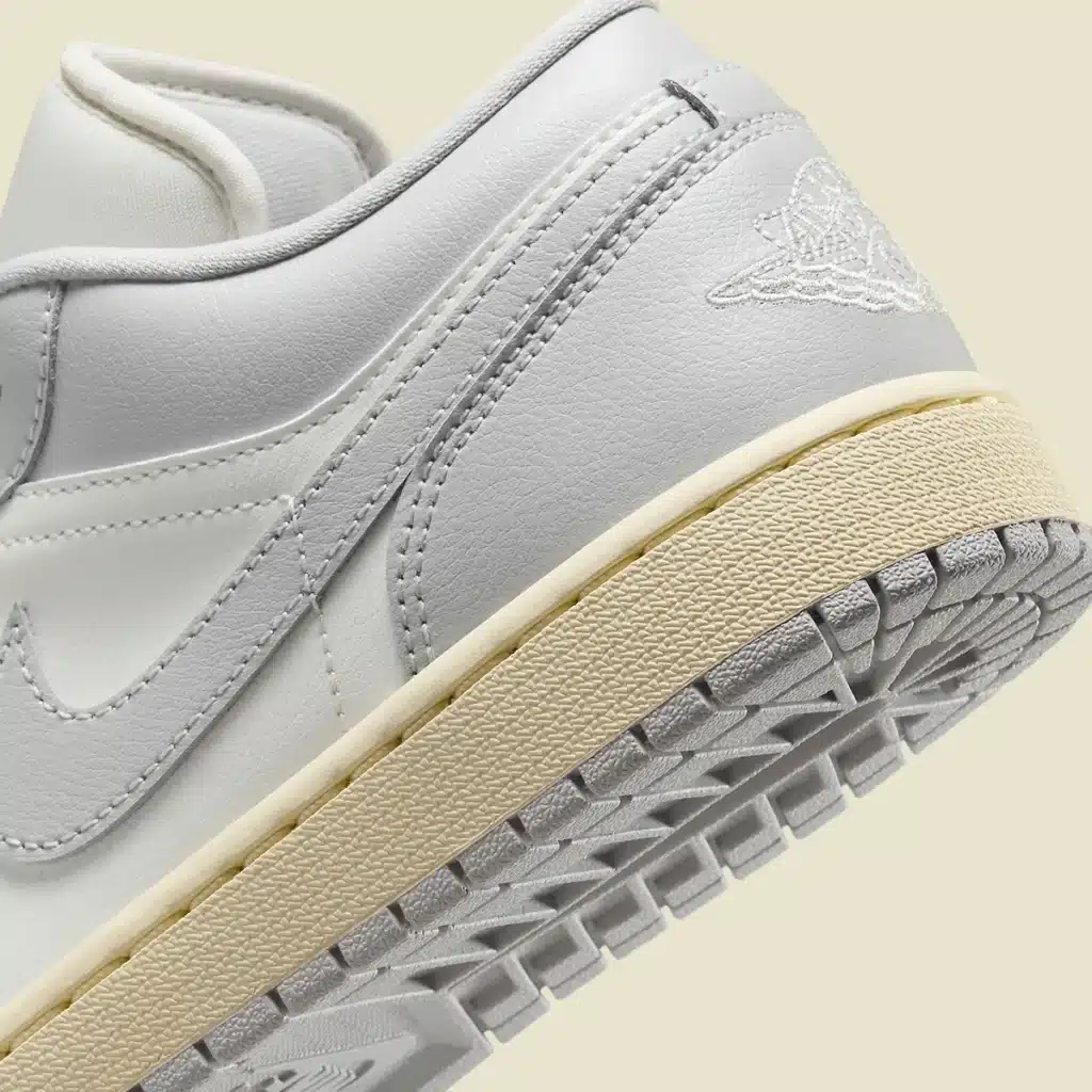 air-jordan-1-low-light-grey-sail-DC0774-103-4 - HQZ