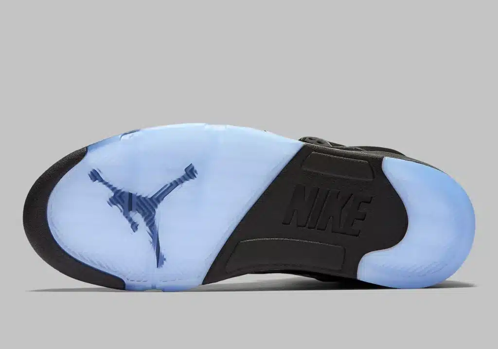 air-jordan-5-black-metallic-hf3975-001-2025-release-info-1 - HQZ