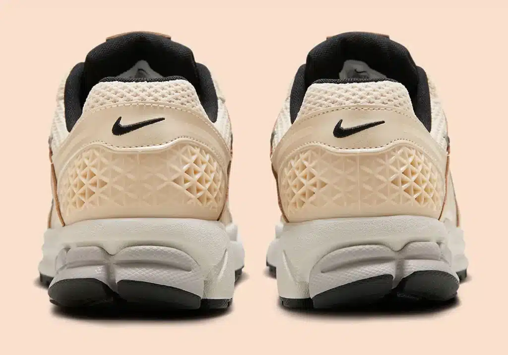 nike-zoom-vomero-5-womens-pearl-white-chrome-FN6742-200-7 - HQZ