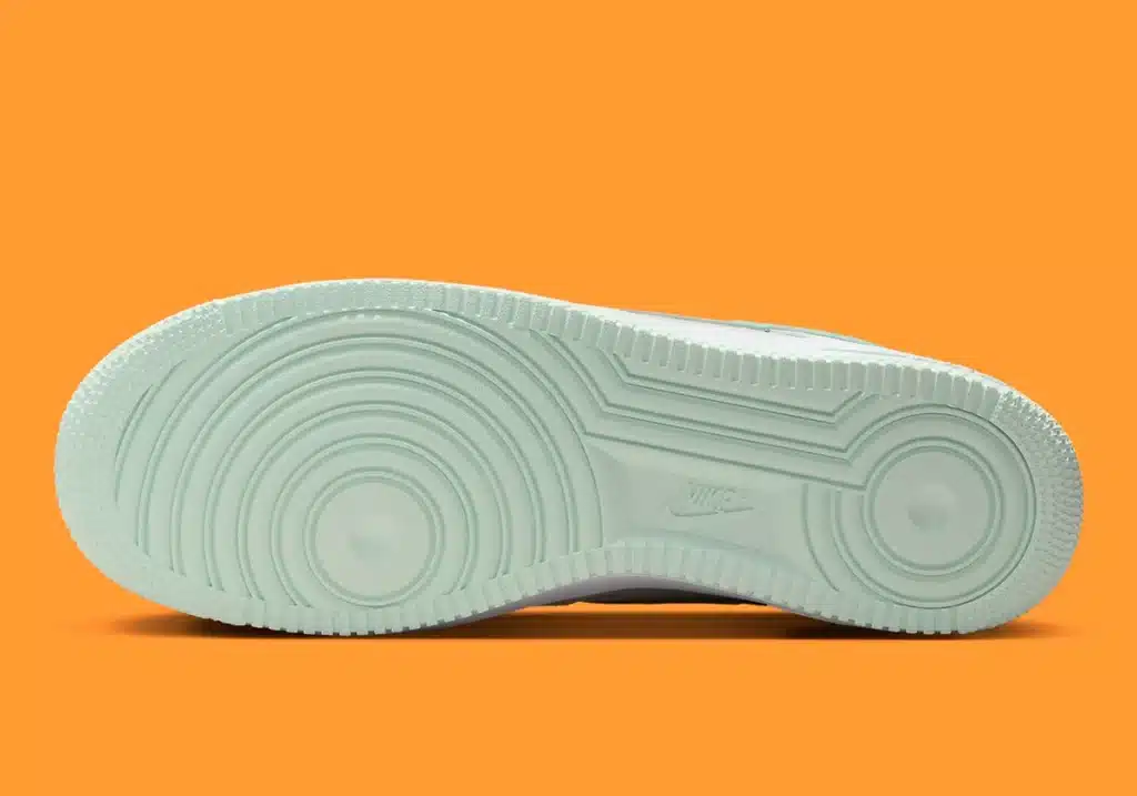 nike-air-force-1-low-be-the-one-hm3728-131-10 - HQZ