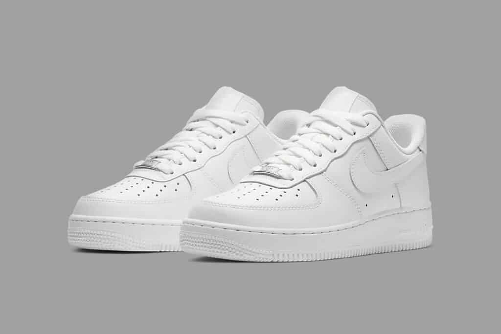 nike-summer-classics-sale-su24jpg - HQZ