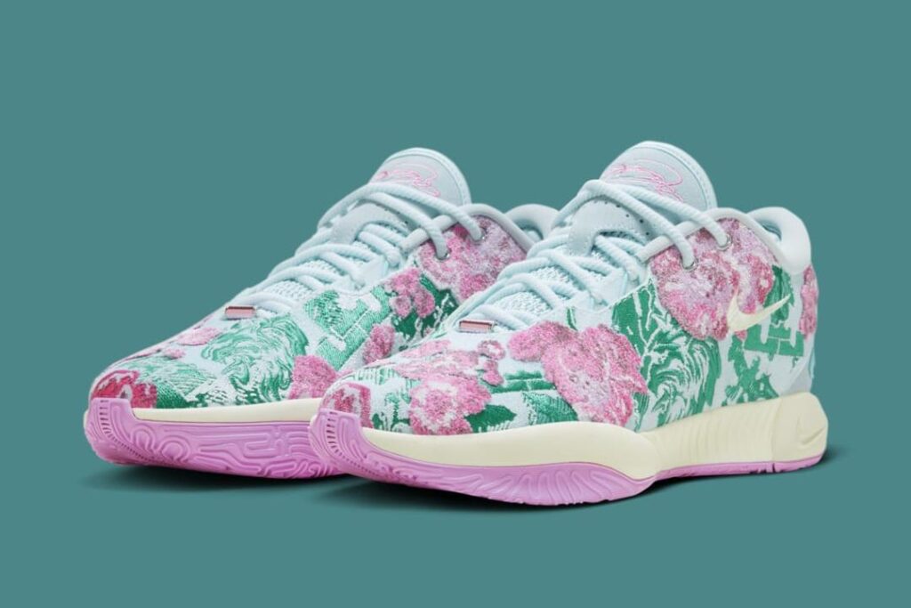 Nike-LeBron-21-Grandmas-Couch-FV7276-401-01jpg - HQZ