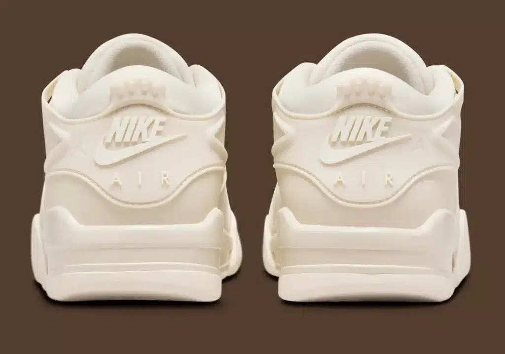 air-jordan-4-rm-light-legend-brown-sail-fq7940-200-1 - HQZ