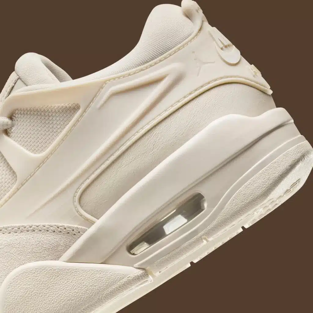 air-jordan-4-rm-light-legend-brown-sail-fq7940-200-3 - HQZ