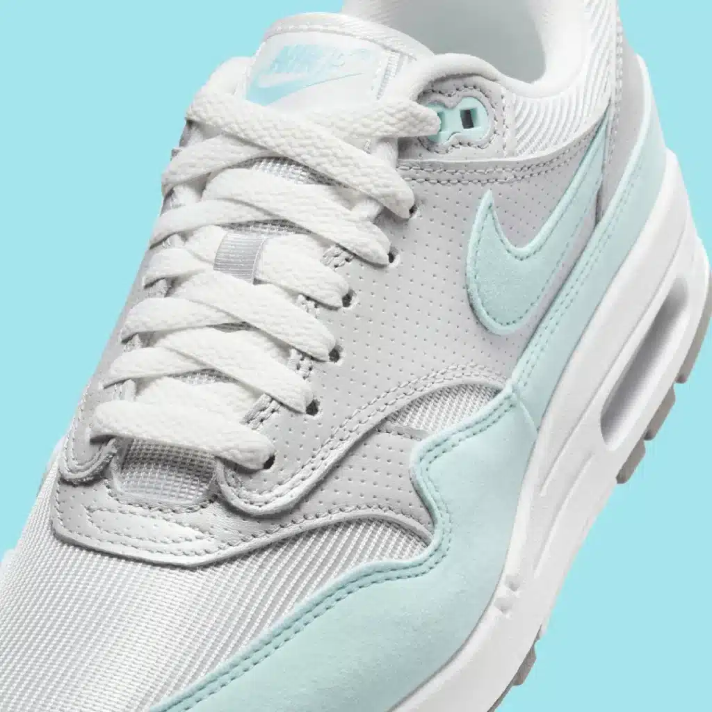 nike-air-max-1-metallic-platinum-flat-pewter-glacier-blue-hf5387-002-8 - HQZ