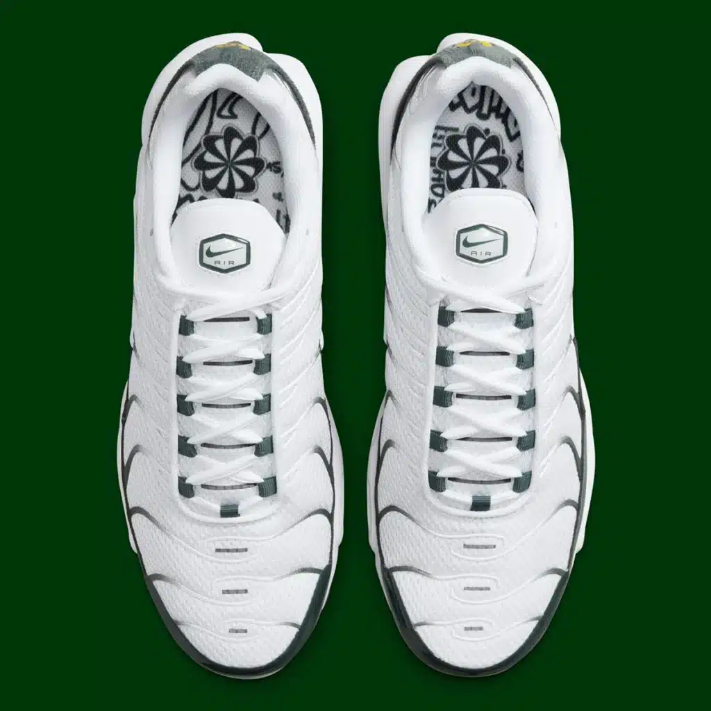 nike-air-max-plus-notebook-scribbles-fv6057-100-7 - HQZ