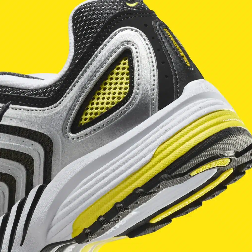 nike-pegasus-2k5-womens-silver-yellow-HQ5718-100-2 - HQZ