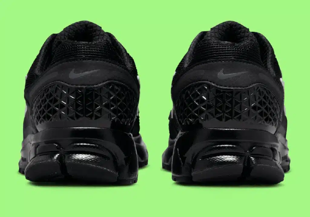 nike-zoom-vomero-5-black-white-hm9986-001-3 - HQZ