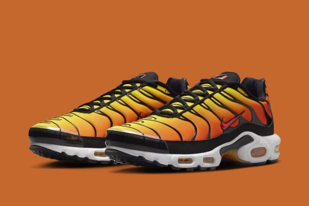 Nike-Air-Max-Plus-Sunset-HF0552-001-01jpg - HQZ