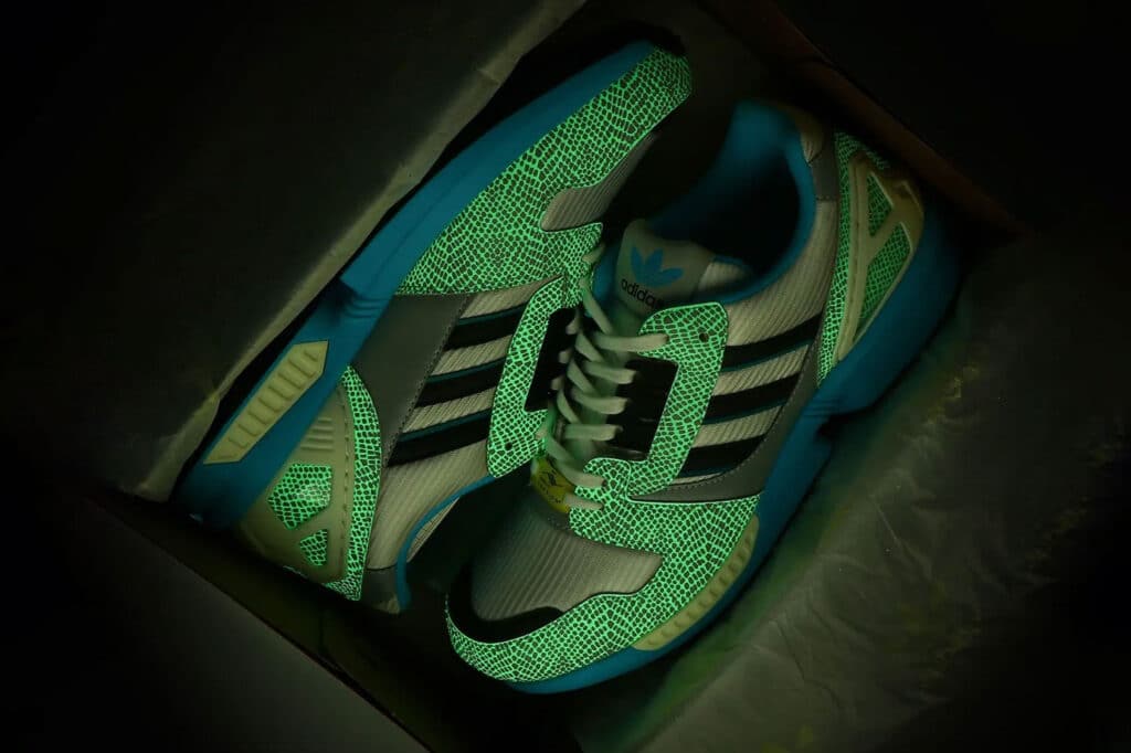 atmos-adidas-zx-8000-g-snk-9-ih3363-0jpg