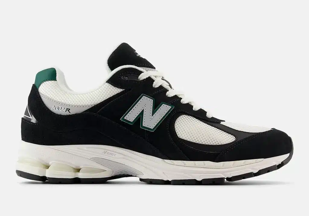 new-balance-2002r-black-green-m2002rra-2 - HQZ