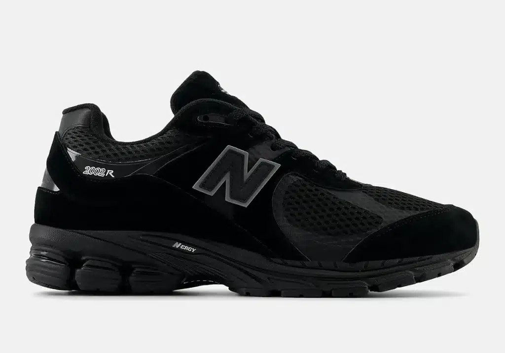 new-balance-2002r-black-m2002wb-1 - HQZ new-balance-2002r-black-m2002wb-1