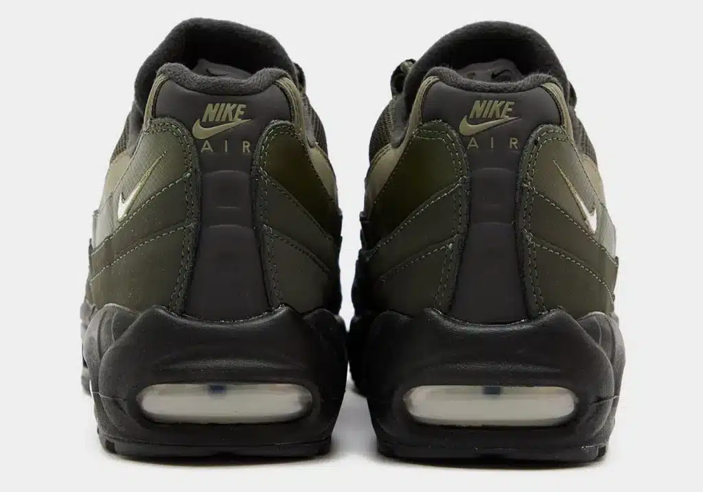nike-air-max-95-sequoia-white-cargo-khaki-medium-olive-hq3825-300-6 - HQZ