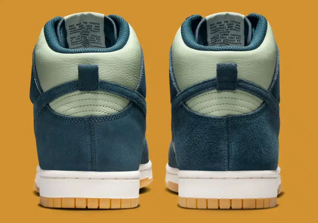 nike-dunk-high-jade-horizon-phantom-gum-yellow-armory-navy-fz4739-300-1 - HQZ