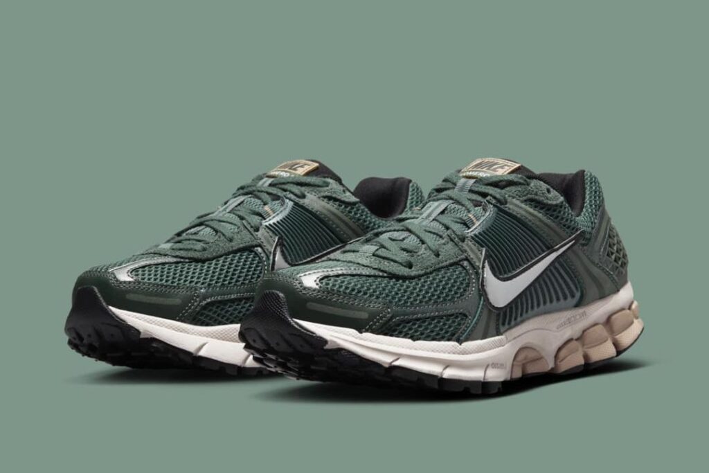 Nike-Zoom-Vomero-5-Vintage-Green-FN6742-300-01jpg - HQZ Nike-Zoom-Vomero-5-Vintage-Green-FN6742-300-01jpg