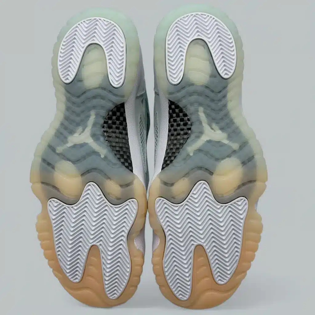 air-jordan-11-low-ie-eybl-pe-2 - HQZ air-jordan-11-low-ie-eybl-pe-2