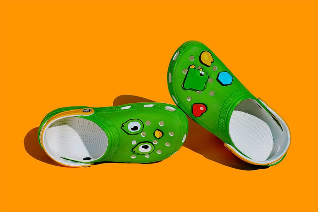 duolingo-crocs-classic-clogjpg - HQZ