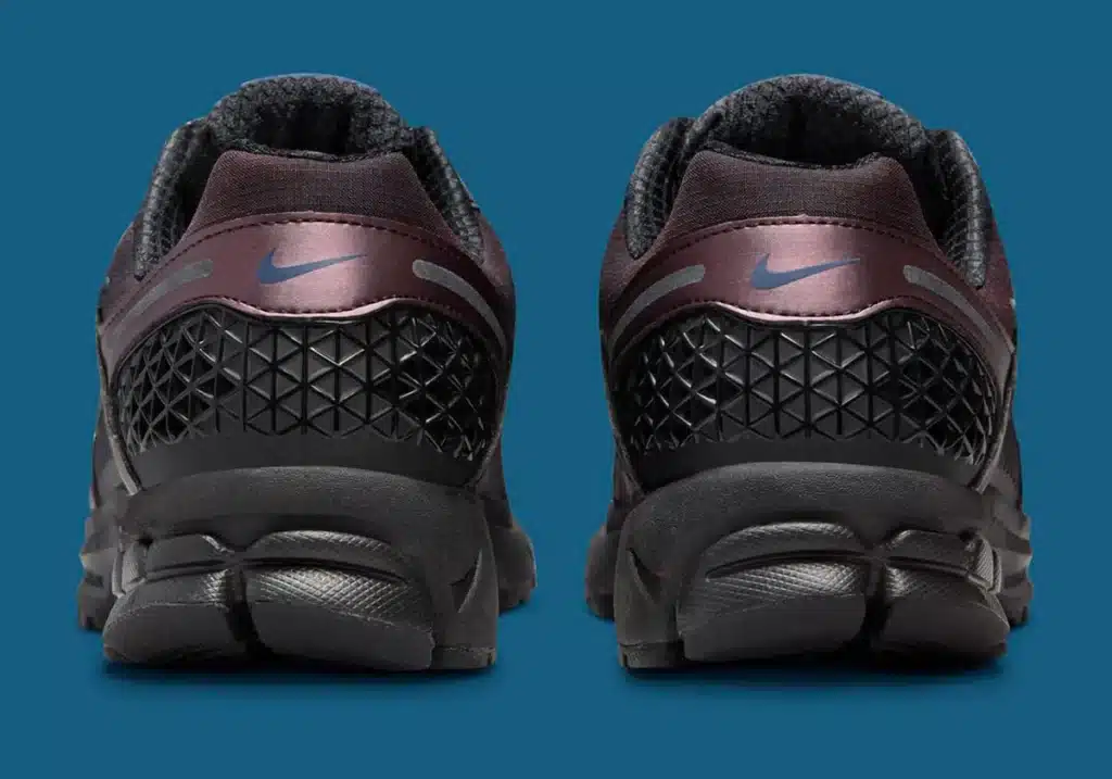 nike-zoom-vomero-5-burgundy-black-utility-7 - HQZ