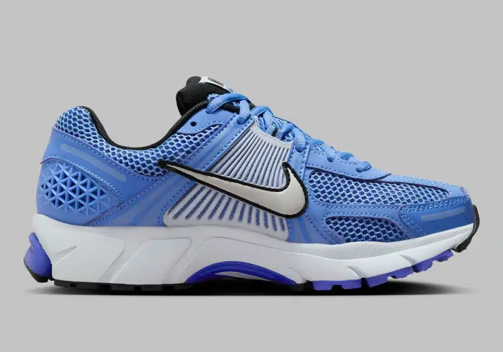 nike-zoom-vomero-5-royal-pulse-football-grey-persian-violet-metallic-platinum-fj2028-400-4 - HQZ nike-zoom-vomero-5-royal-pulse-football-grey-persian-violet-metallic-platinum-fj2028-400-4