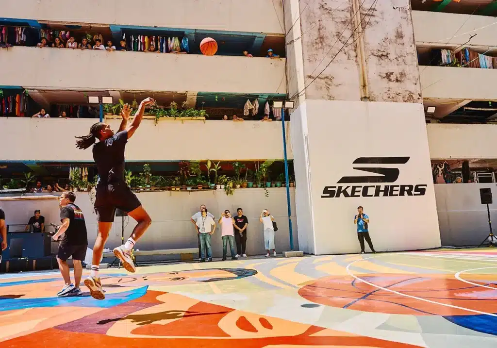 skechers-julius-randle-terance-mann-tenement-court-mural-philippines-1 - HQZ skechers-julius-randle-terance-mann-tenement-court-mural-philippines-1