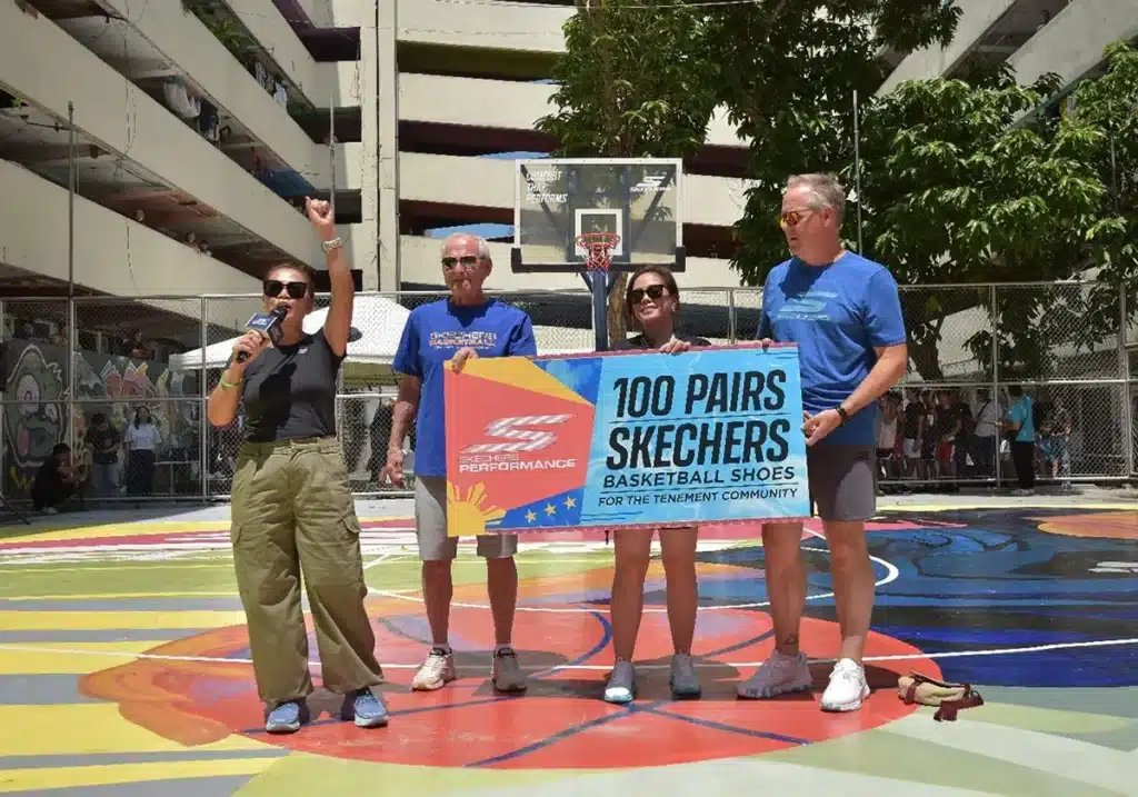 skechers-julius-randle-terance-mann-tenement-court-mural-philippines-3 - HQZ skechers-julius-randle-terance-mann-tenement-court-mural-philippines-3