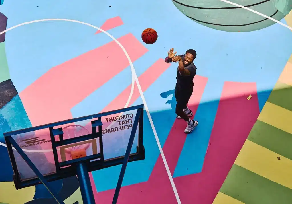 skechers-julius-randle-terance-mann-tenement-court-mural-philippines-5 - HQZ skechers-julius-randle-terance-mann-tenement-court-mural-philippines-5
