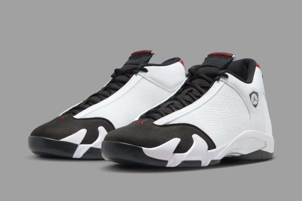 Air-Jordan-14-Retro-Black-Toe-487471-160-01jpg