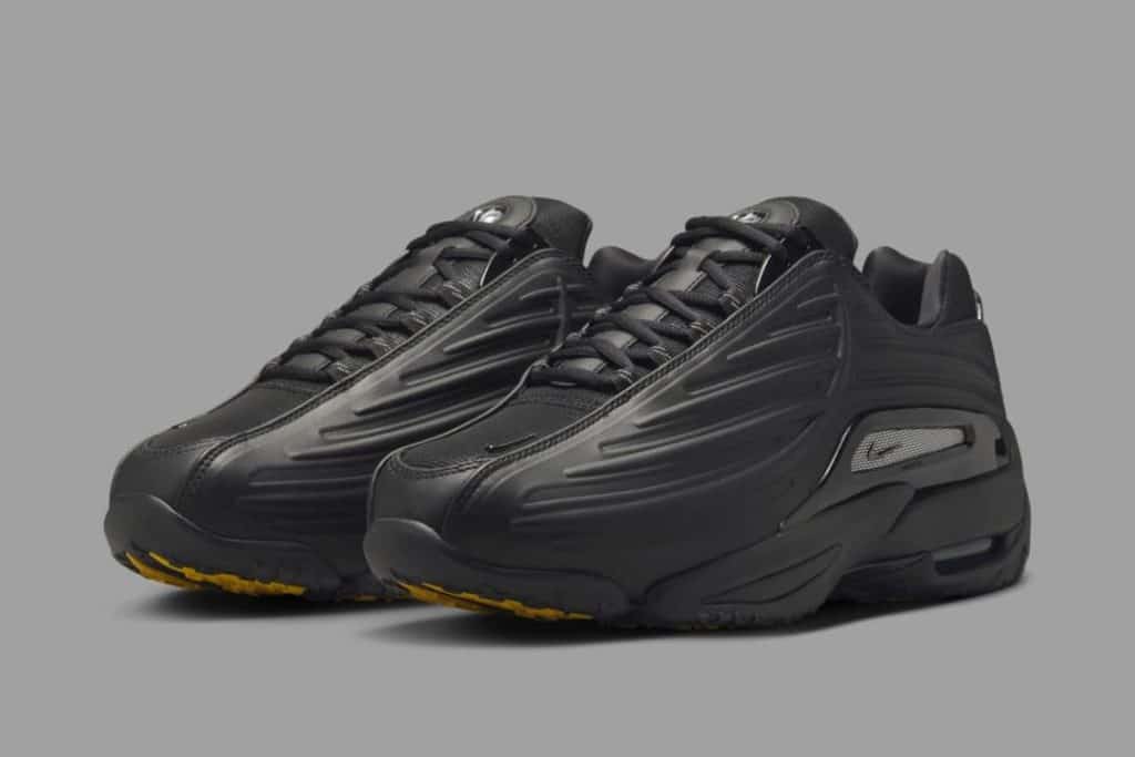 NOCTA-x-Nike-Hot-Step-2-Black-DZ7293-001-01jpg