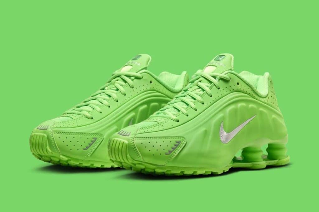 Nike-Shox-R4-Green-Strike-HV0839-398-01jpg - HQZ Nike-Shox-R4-Green-Strike-HV0839-398-01jpg
