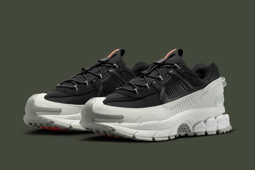 Nike-Zoom-Vomero-5-Roam-BlackLight-Silver-FV2295-001-01jpg