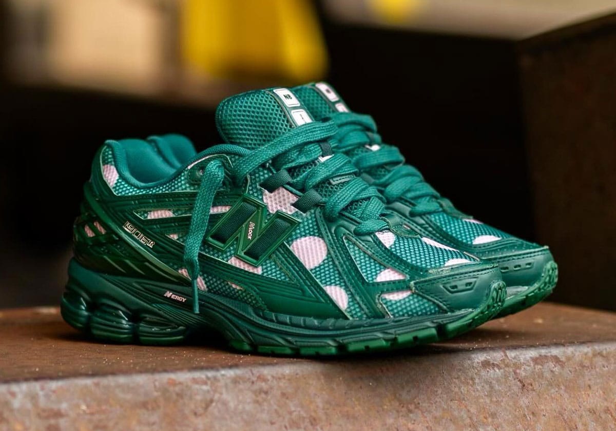 new-balance-1906r-polka-dot-marsh-green-pink-M1906RPF-6jpg - HQZ