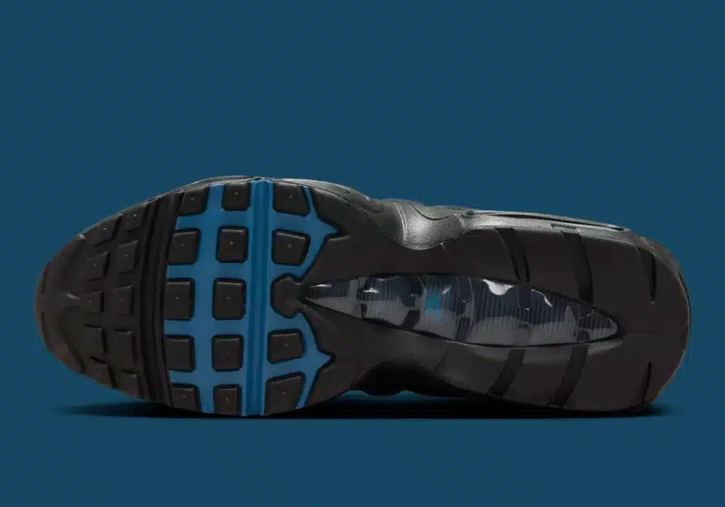 nike-air-max-95-obsidian-black-harbor-blue-hq3825-001-4 - HQZ